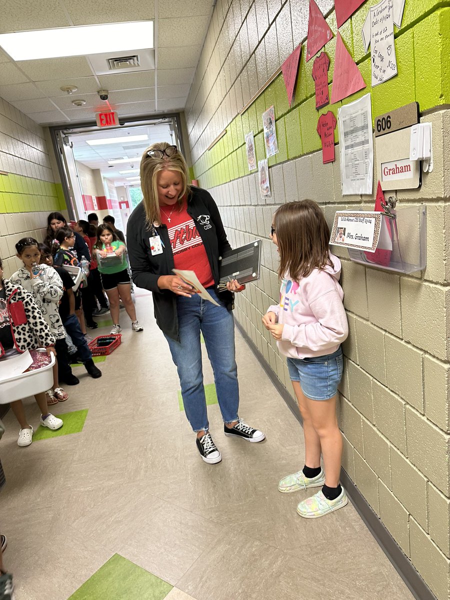 Oh be still my heart!❤️ The sweetest student surprised me with the sweetest picture and note. I just love my students. 
<a href="/CrosbyISD/">Crosby ISD</a>