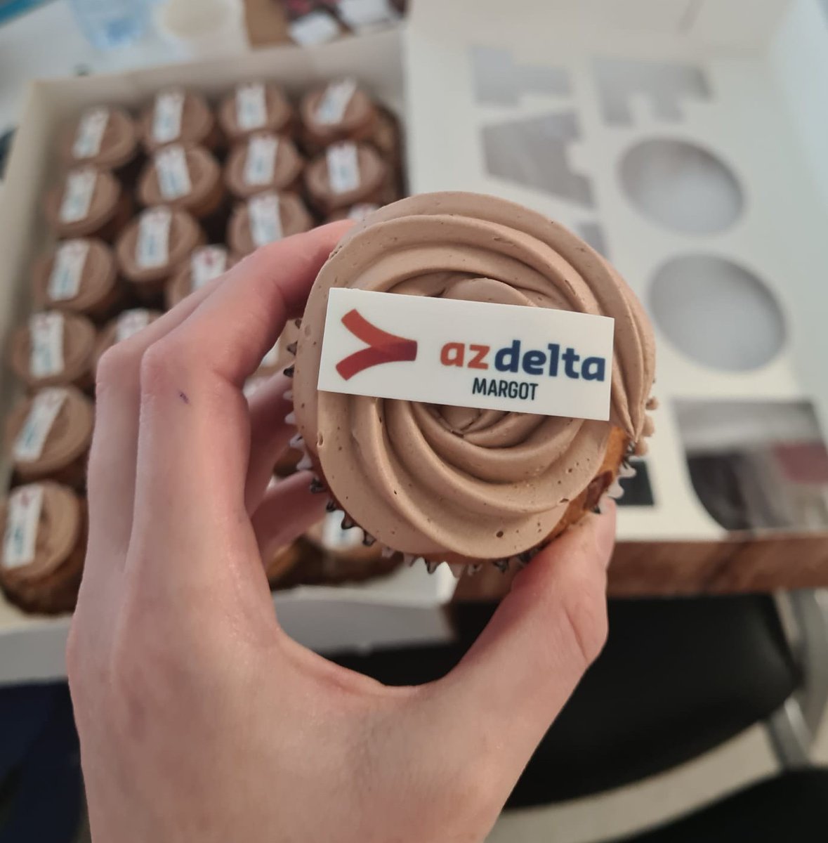 IsabelleDeseure's tweet photo. Mooie en lekkere attentie gekregen van een studente vandaag! @az_delta https://t.co/DeFtf0uwtj