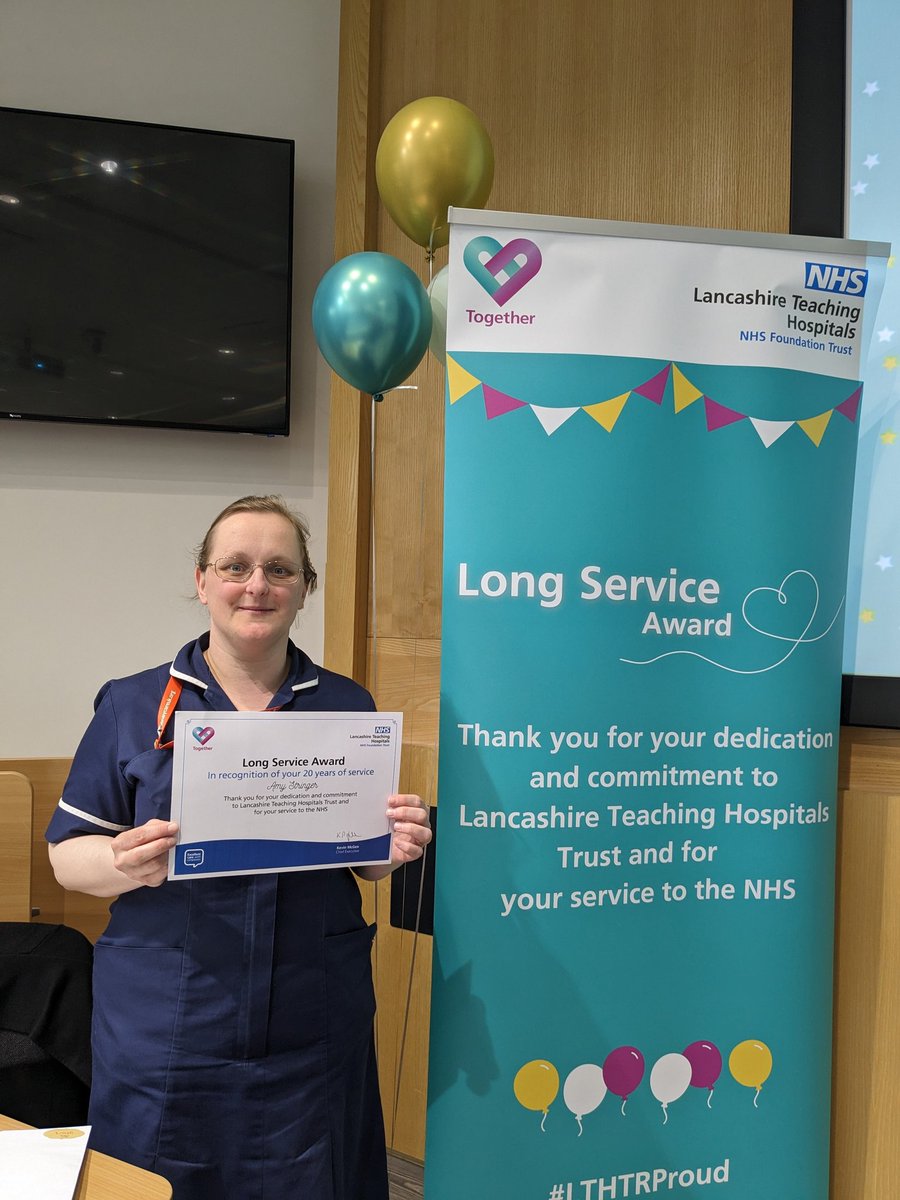Our Ward Manager Amy received her long service award today ! 
#20years #teamrenal