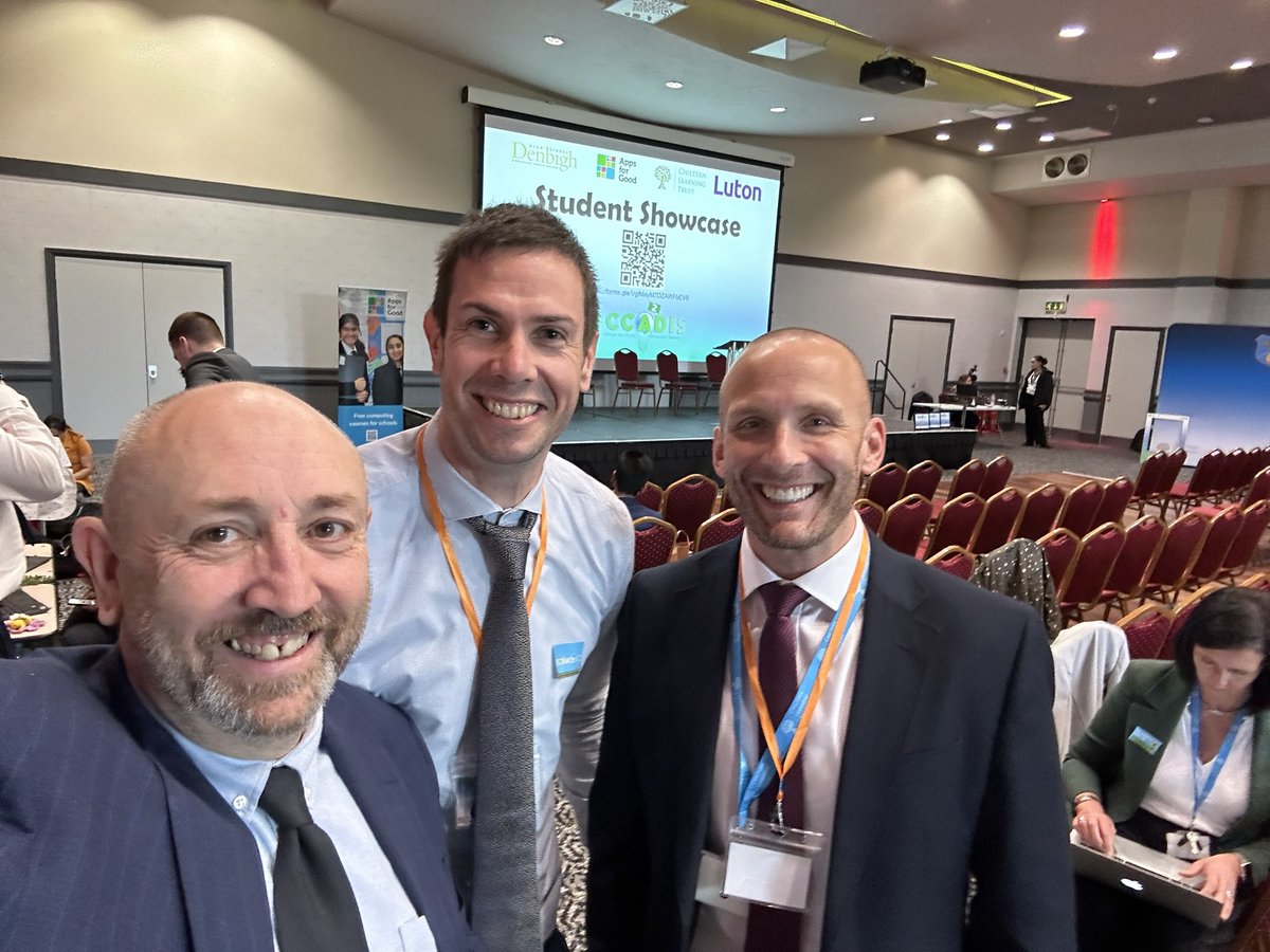 Great to catch up with some superb former colleagues today at the #CACDIS event and Neil and Matt 👍👍👍@Neil_Mills1 @MattH_PEL @_matt_taylor_ @AJRAllModCons @robertbms @AshT_PEL @julian_axford @MrsWhitex