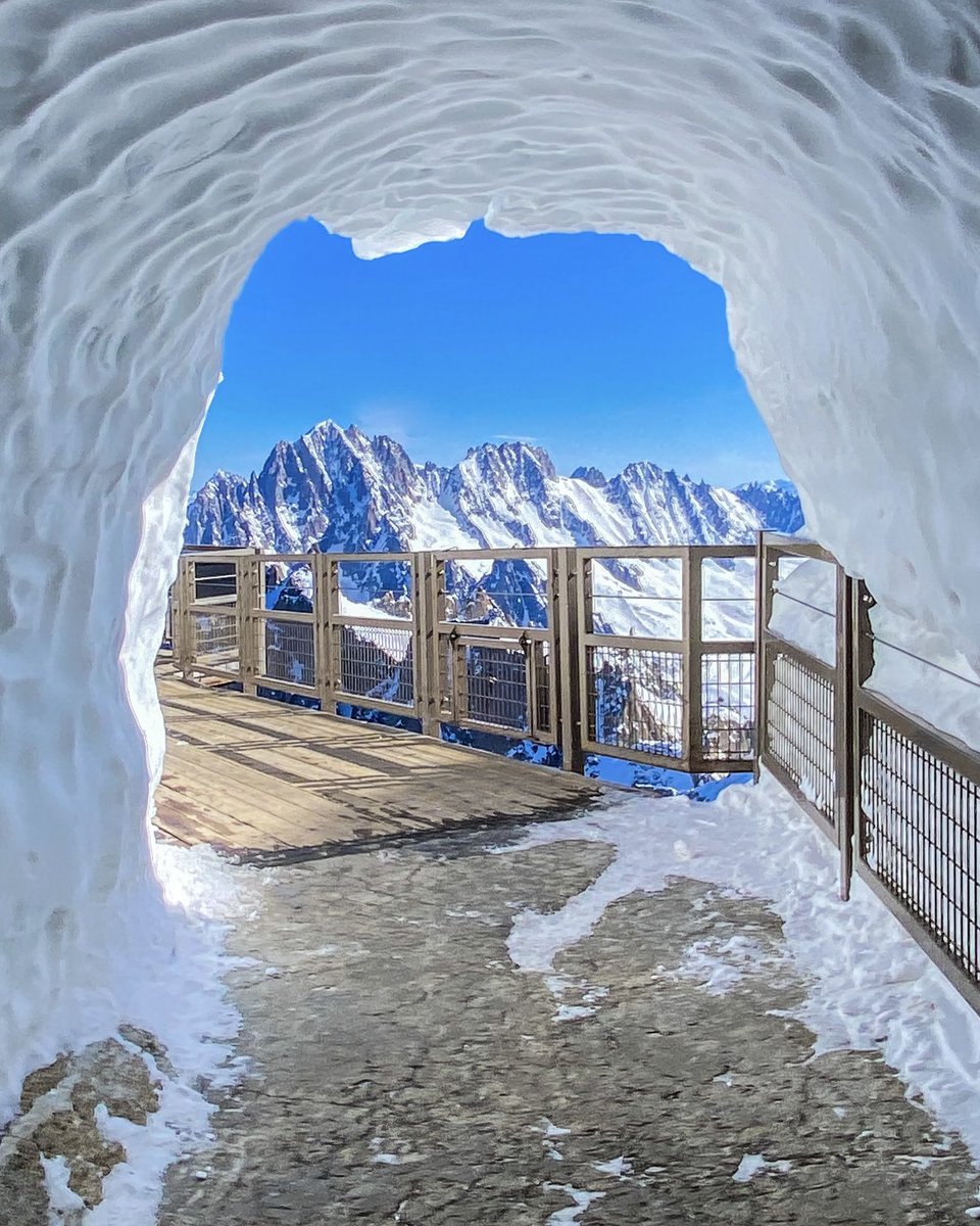 A couper le souffle 😮😍 📍Aiguille du Midi #aiguilledumidi #montblanc #chamonix #panorama #glace #vue #breathtaking #view