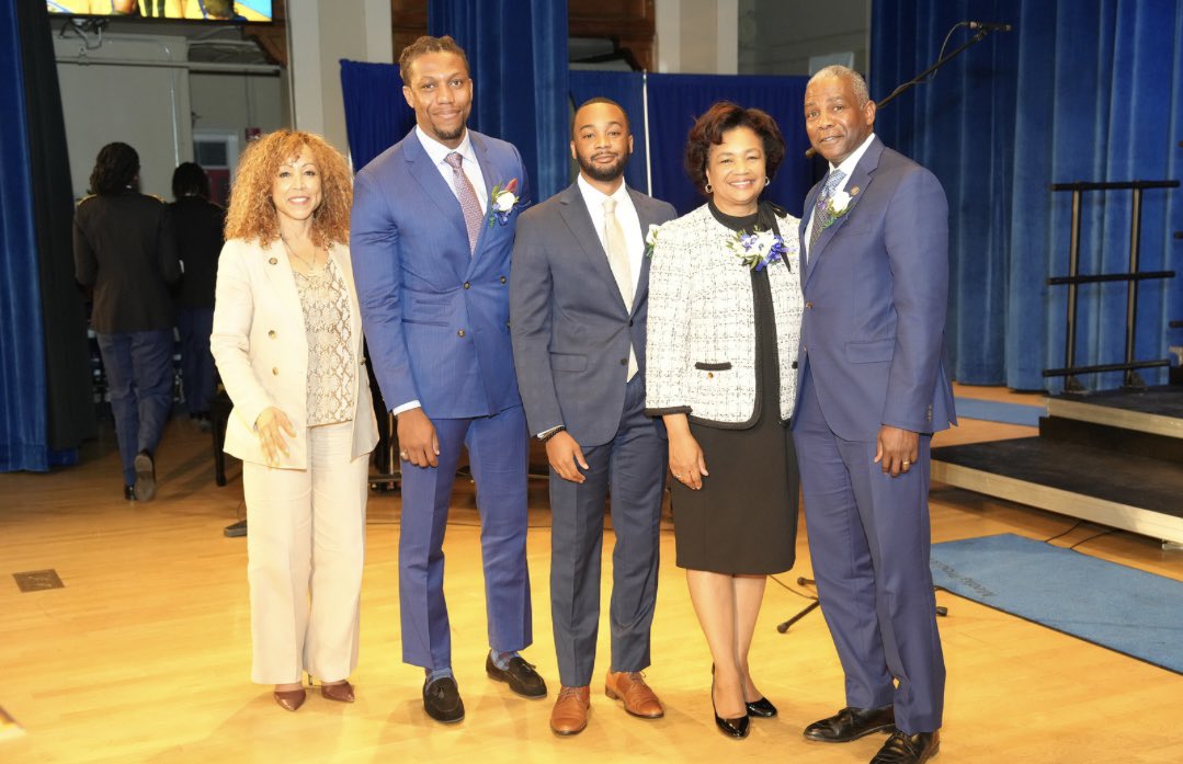 Dive into the essence of ‘Black Love’ with Hampton University! Discover the impact HBCUs have in shaping the future with the link: blackenterprise.com/hampton-univer… #BlackLove #HBCU #HamptonU 🤎⚓️