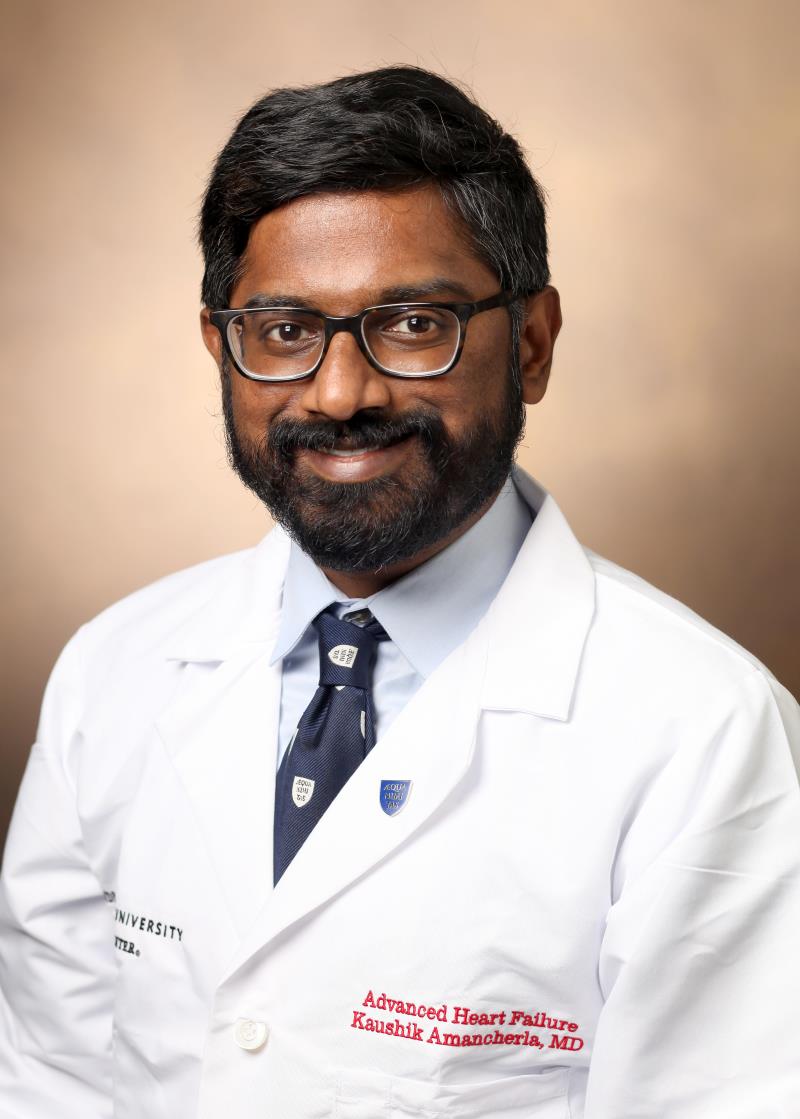 Congratulations to Instructor in Medicine and upcoming #VandyMSCI graduate Kaushik Amancherla, MD, MSCI '24, on receiving @NIH funding for his MSCI final project: 'Cell-Specific Transcriptional Programs in Cardiac Allograft Vasculopathy.' Learn more: bit.ly/44ix4ZU