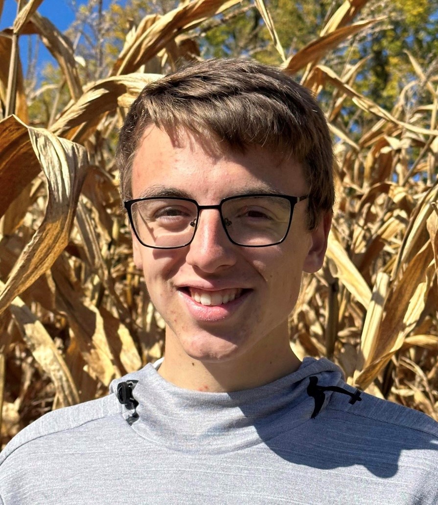 Congratulations to #CalebYoungwerth for winning the <a href="/UWMadison/">UW–Madison</a> Sophomore Research Fellowship! 

Caleb researches alongside #HwigwangLim to design new soft matter electrolytes in collaboration with <a href="/GebbieLab/">GebbieLab</a> through the #ResearchForwardInitiative.

We're so proud of you Caleb!