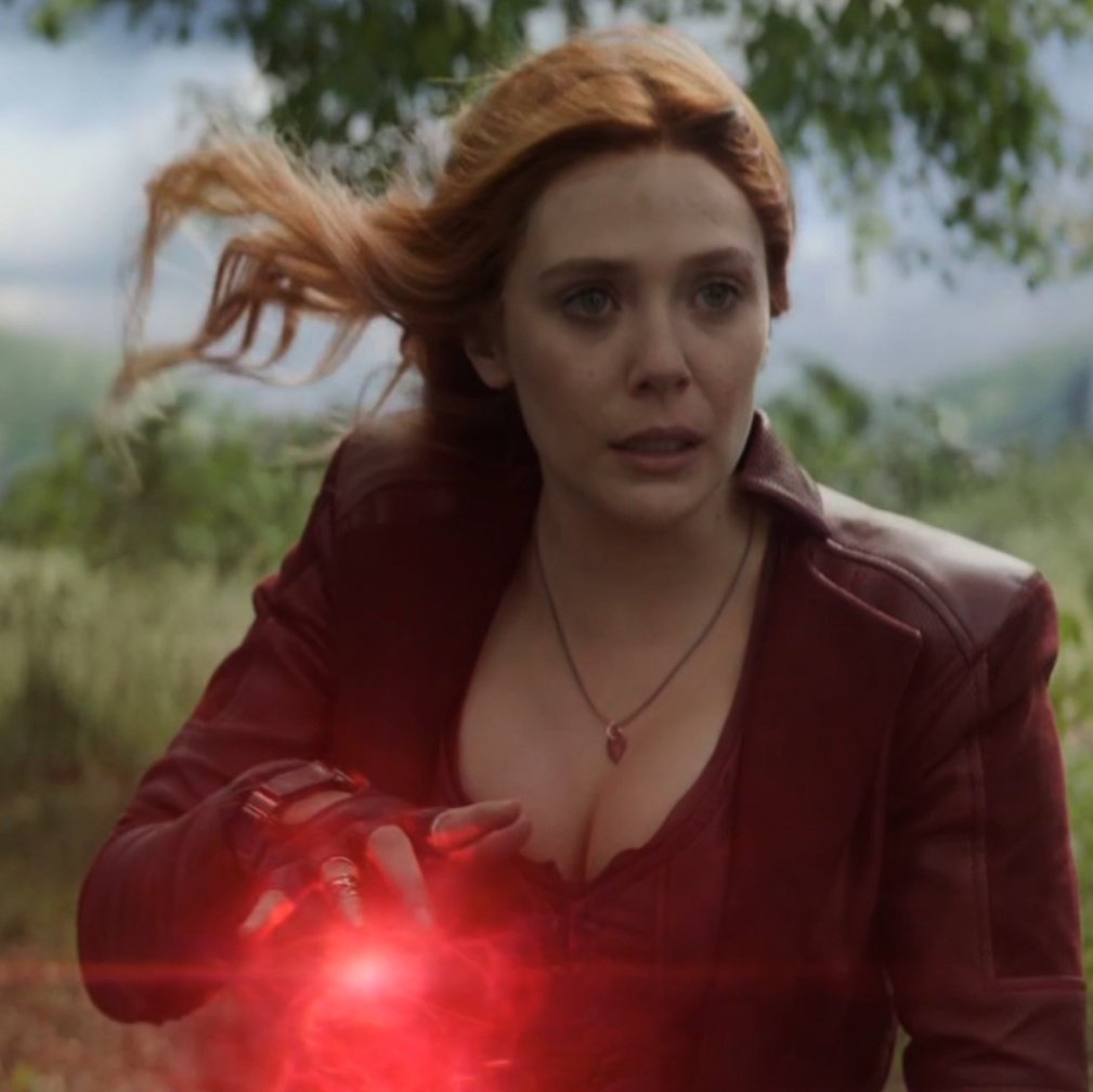 simpforwanda_m's tweet image. The difference in Wanda Maximoff's expression when she saw Thanos for the first time vs the next time she saw him&amp;gt;&amp;gt;&amp;gt;&amp;gt;