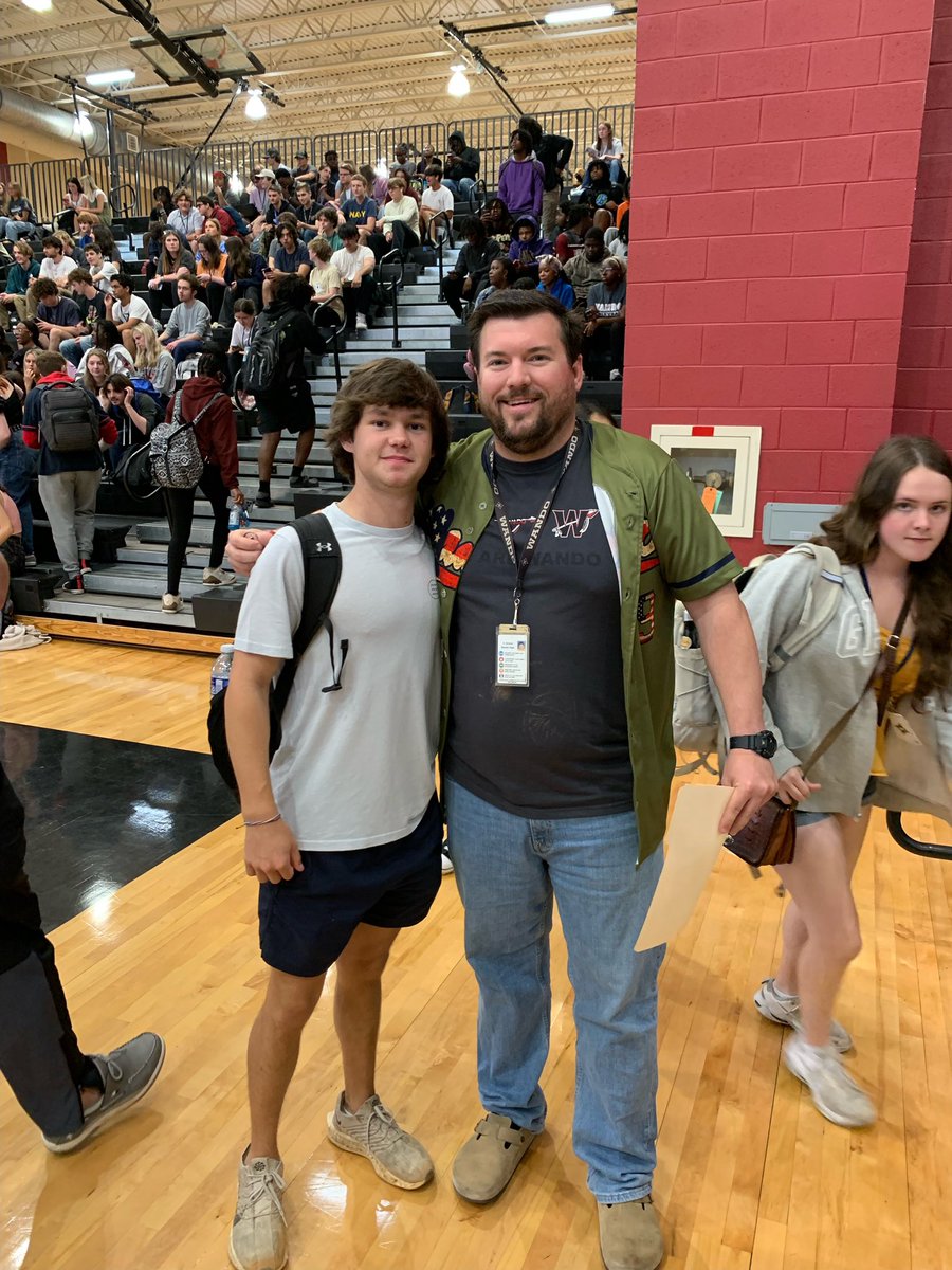 CoachNic2336's tweet image. Teacher Appreciation night tonight for our Baseball team. It is an honor to rep your jersey kid. 

Best of luck tonight and beat those Bengals! 
@wando_baseball 
@LanderWilliams5