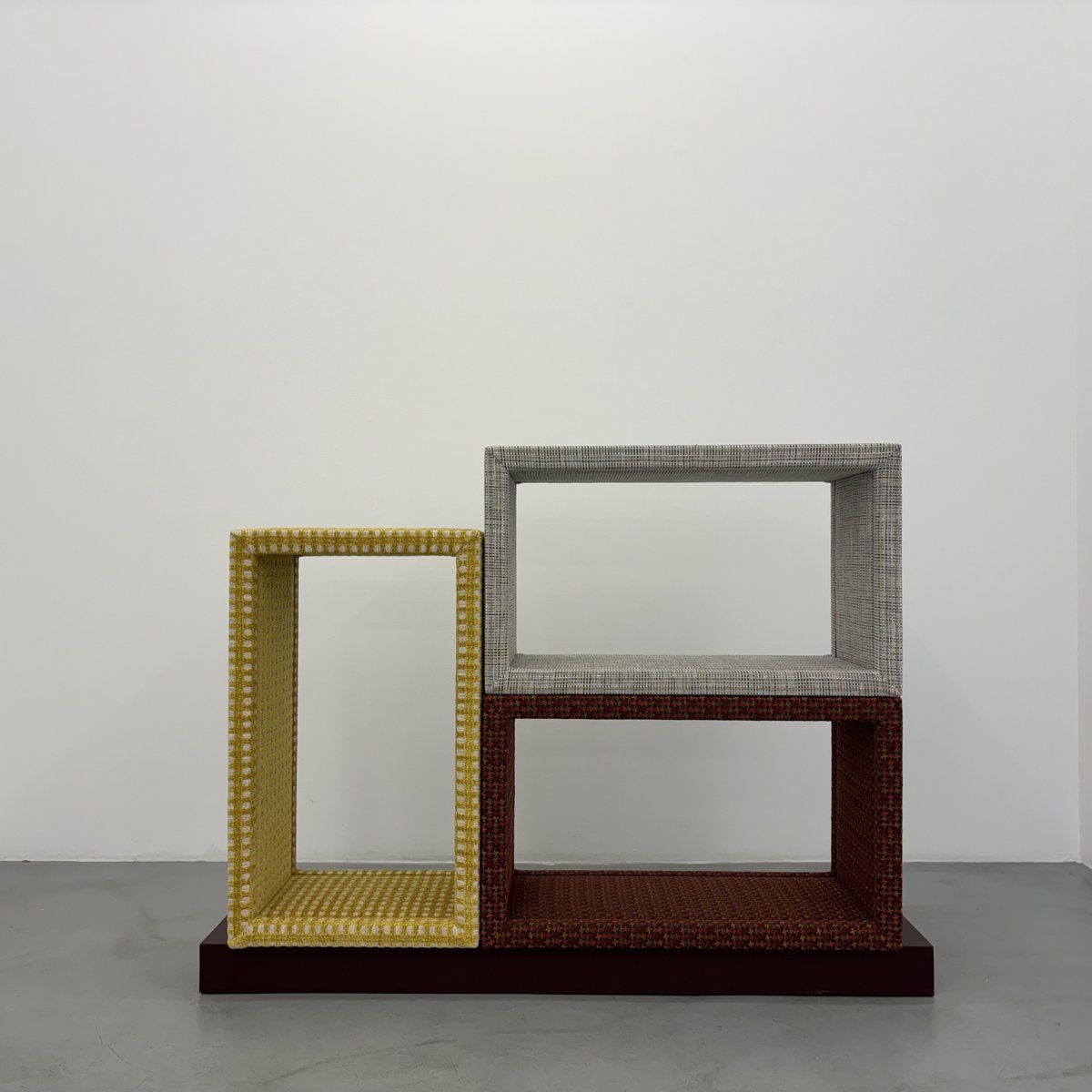 Exposition personnelle

Vernissage le samedi 27 avril 2024 à partir de 17h00

Du 27 avril au 1er juin 2024

Du mardi au samedi
De 11h00 à 13h00 et de 14h00 à 19h00

Focus oeuvre :

Sans titre ( Relfex )
2023
100,5 x 134 x 36 cm
Médium laqué, ouate et tissu