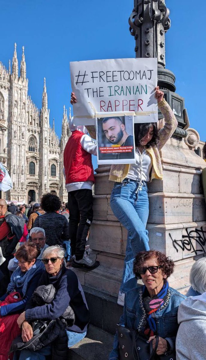 میلان ایتالیا امروز در حمایت از توماج صالحی.
#توماج_صالحی 
#ToomaSalehi