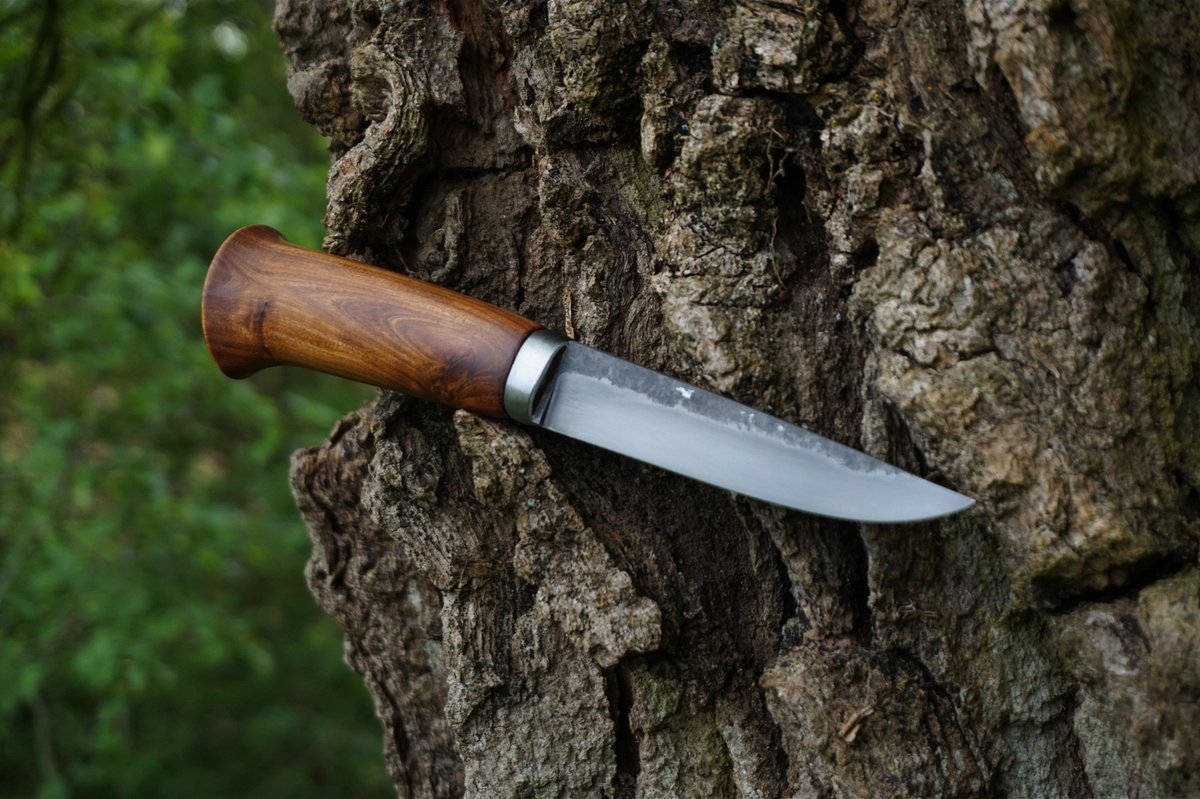 ForgeVM's tweet image. Bonsoir

Voici une petite présentation de mon travail de forge.

Des couteaux utilitaires et des haches d'inspiration classique.
___

Hello

Here is a small presentation of my work as a blacksmith.

Classic utility knives and axes.

______

instagram.com/forge_du_vieux…