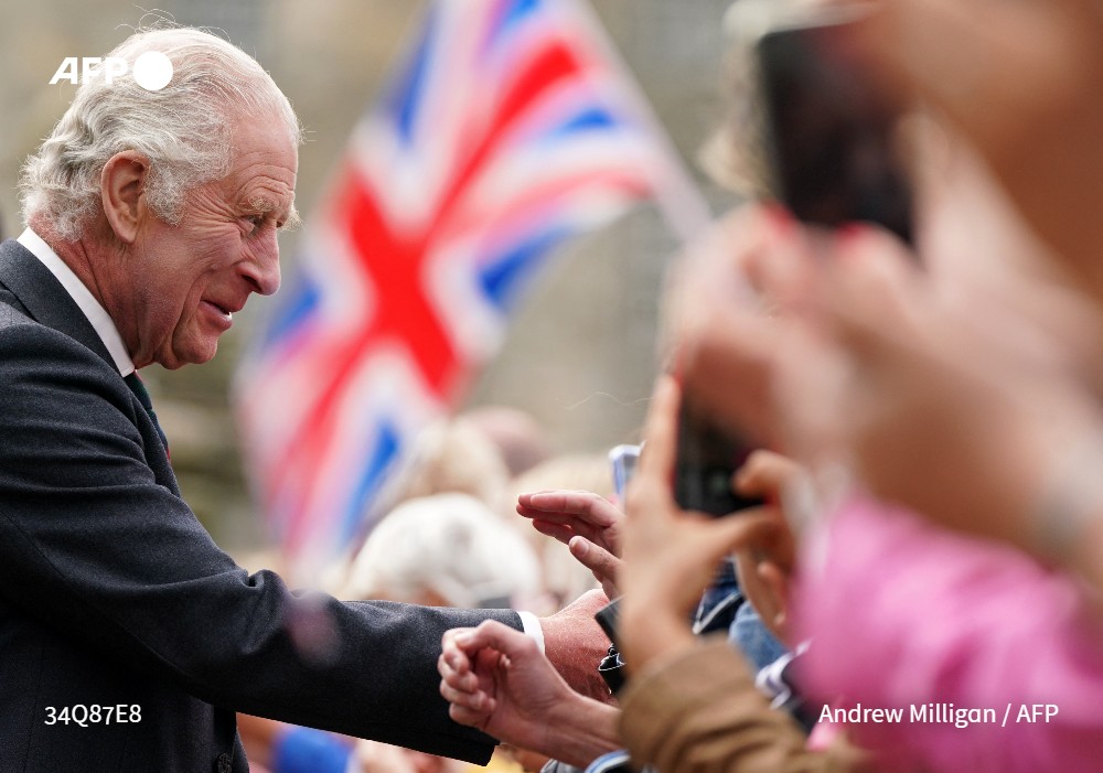 Le roi Charles III s'apprête à reprendre des activités publiques dès mardi prochain, ses médecins jugeant 'très encourageants' l'évolution de son état de santé depuis l'annonce de son cancer, a annoncé le palais de Buckingham #AFP
