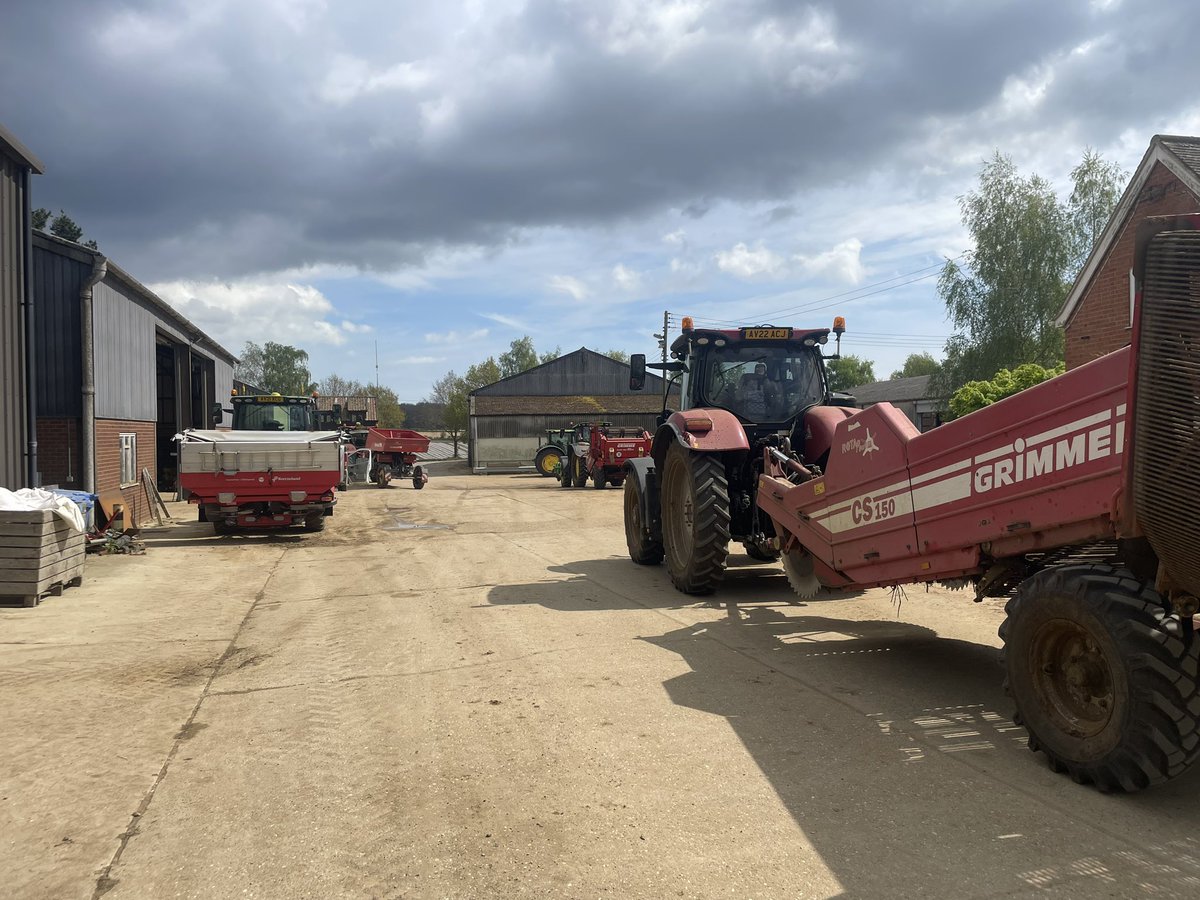 Destoners and planter back in the yard! It can only mean one think, potato planting is finished #potato #suffolk #teameffort well done to all involved