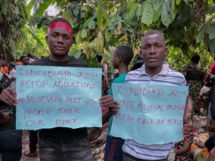 Voices from The Mountains of Rwenzori outta Bundibugyo 

Thank you Footsoldiers for keeping the focus on the blatant regime orchestrated violence on human rights

#BringBackOurPeople