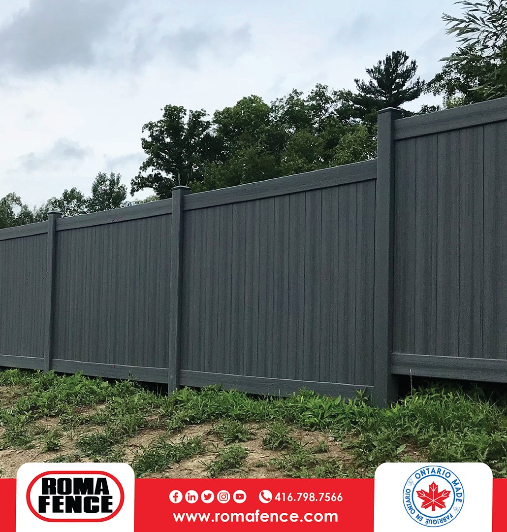 The snow is melting but this Textured Arctic Blend Grey PVC is here to stay! 🛠️😍 #romafence #PVCfence