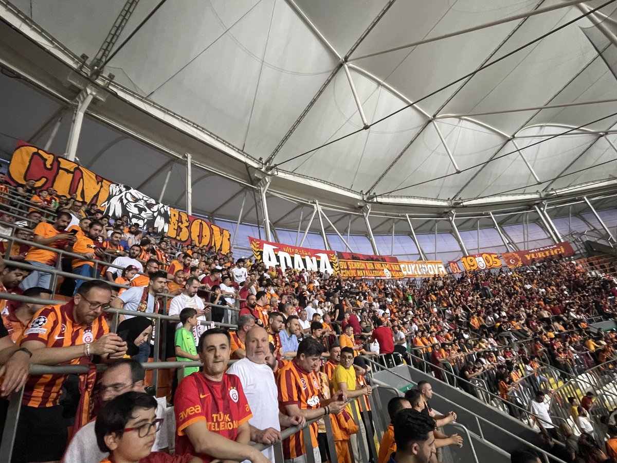 Adana’da ultrAslan tribünü #uAYurtiçi