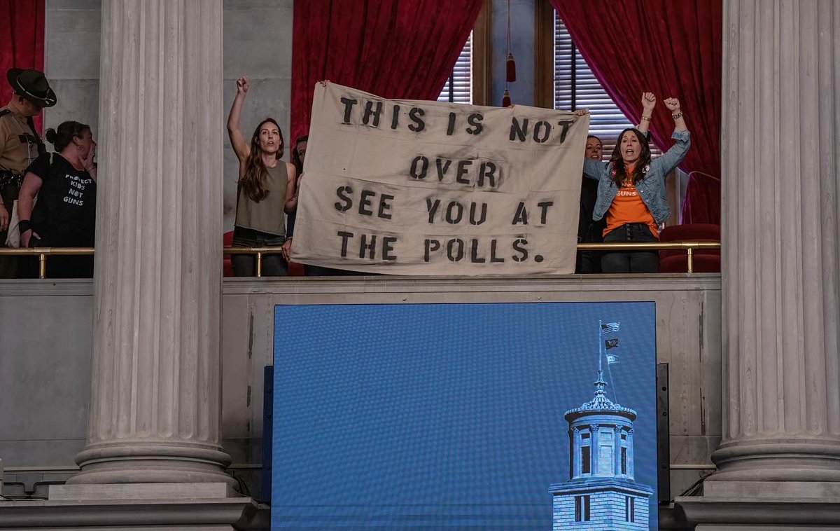 Photojournalist @PartipiloJ captured some of the defining images of the final week of the 113th Tennessee General Assembly, including House Speaker Cameron Sexton kicking back (photo 1) and Rep. John Ray Clemmons relief at finishing. (Photo 2.)