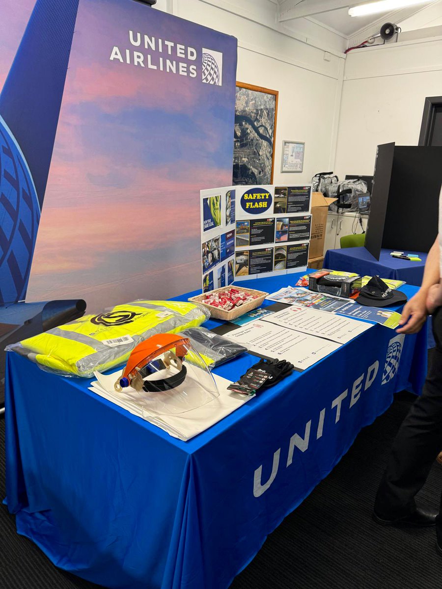#TeamBNE thanks @Gate_Gourmet AMPOL Fuelers and @MenziesAviation for the daily commitment to safety, and @BrisbaneAirport for supporting the safety culture, at our annual Safety Fair!#nosmallrolesinsafety #beingunited #safetyfirst #goodleadstheway #safetyexcellence i