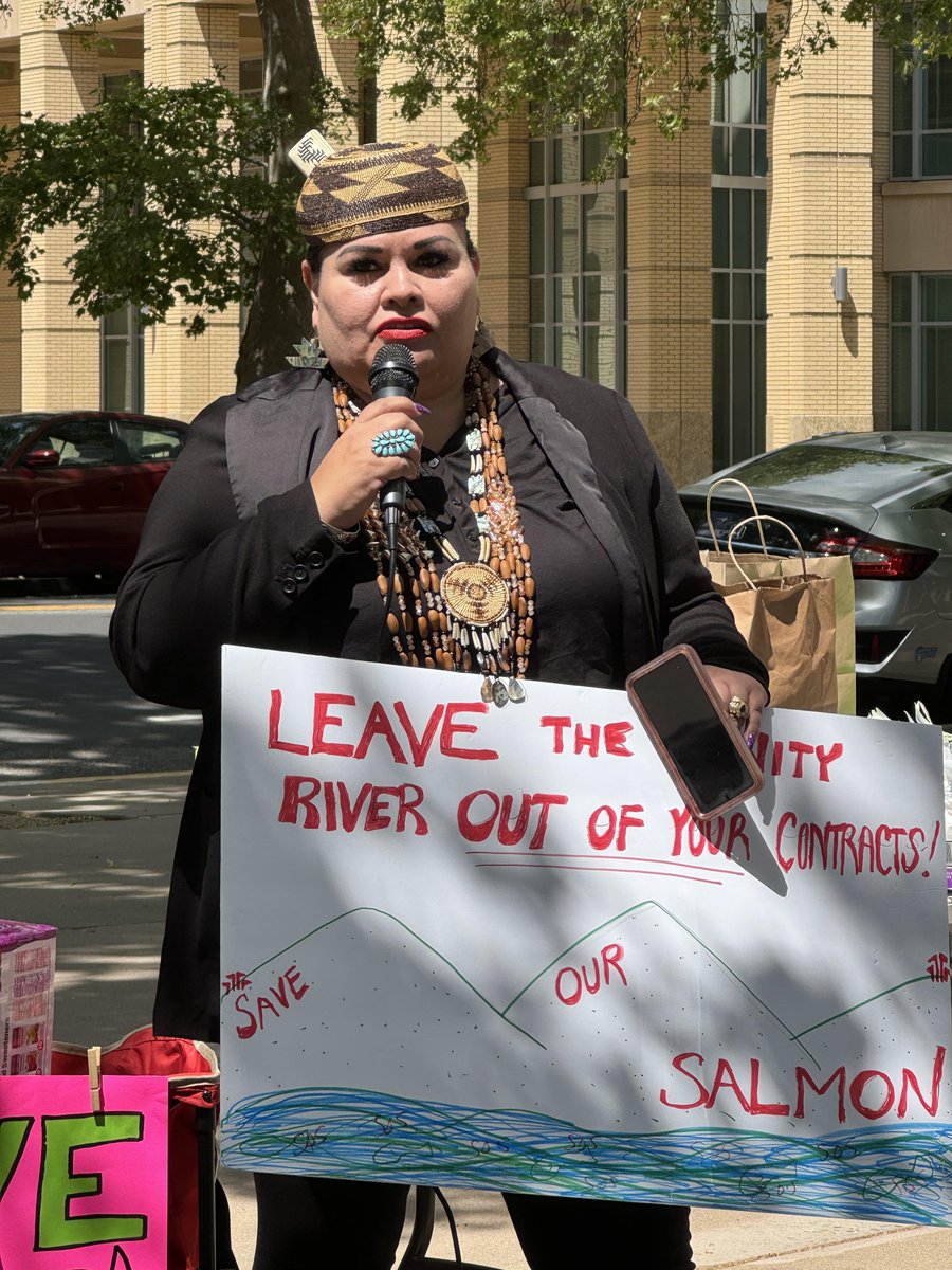 Photos & Release:
Fishermen, Tribal Members and Residents Ask California Water Board to Support Science-Based Water Plan, Deny Voluntary Agreements californiasalmon.org/press-releases
#NativeAmerican #CAwater
@Y_Vs_A @nativenews_net @IllumiNative @winnememwintu @180099native @NativeReports