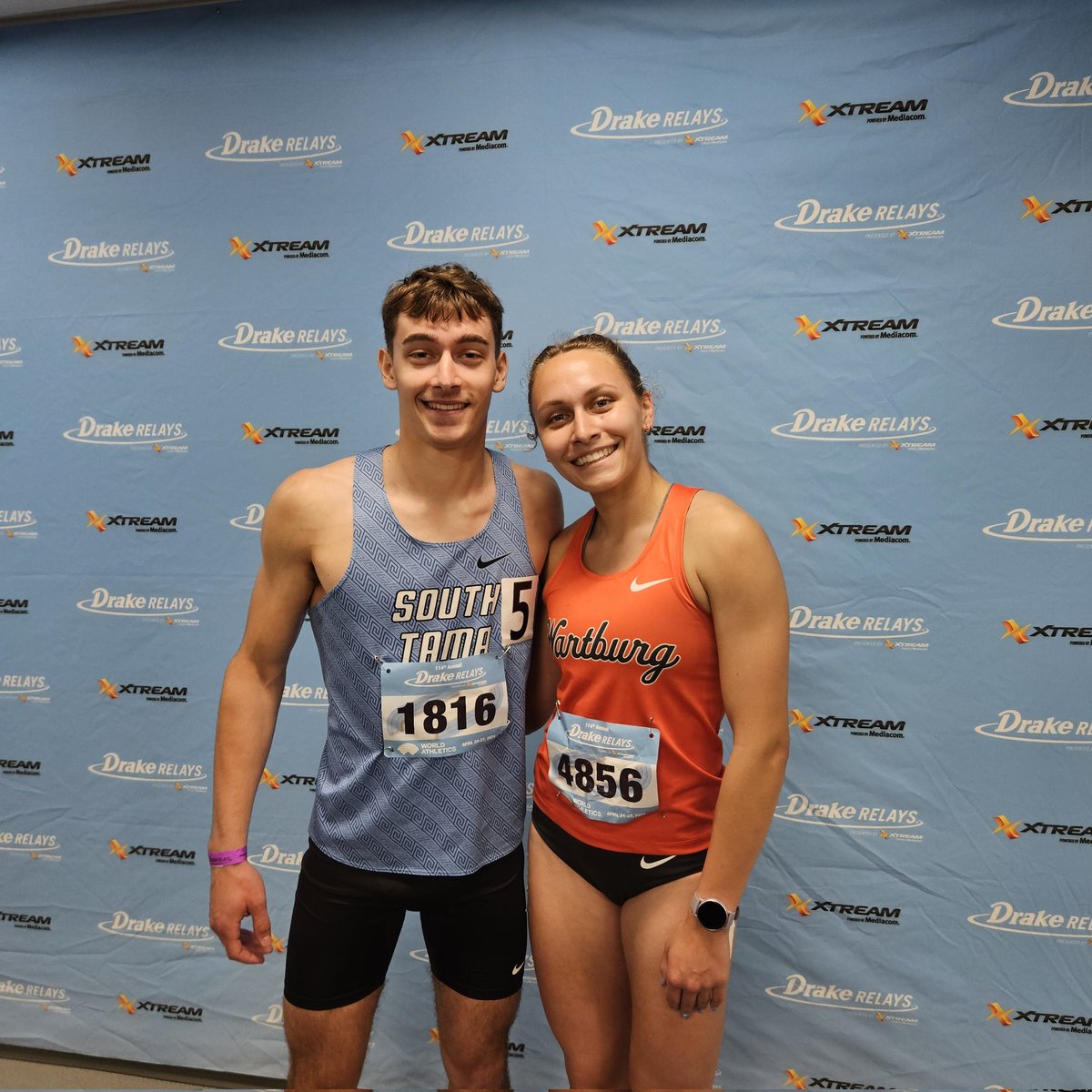 Tommy and JoJo Tyynismaa competed again at the Drake Relays this year. The South Tama senior was 4th in the 800 in 1:54.33 and stayed in the infield to root on older sister JoJo, who was 10th in the college 400m hurdles in 1:02 flat #iahstrk