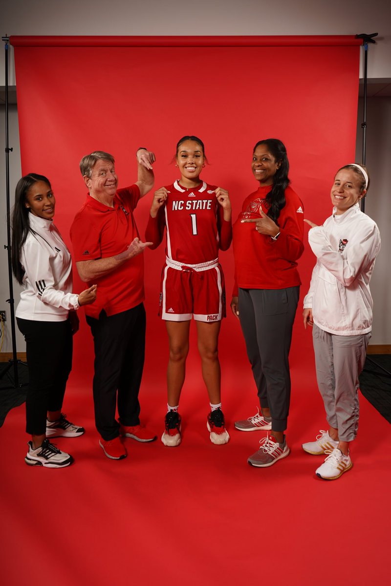 TaliaGoodmanWBB tweet picture