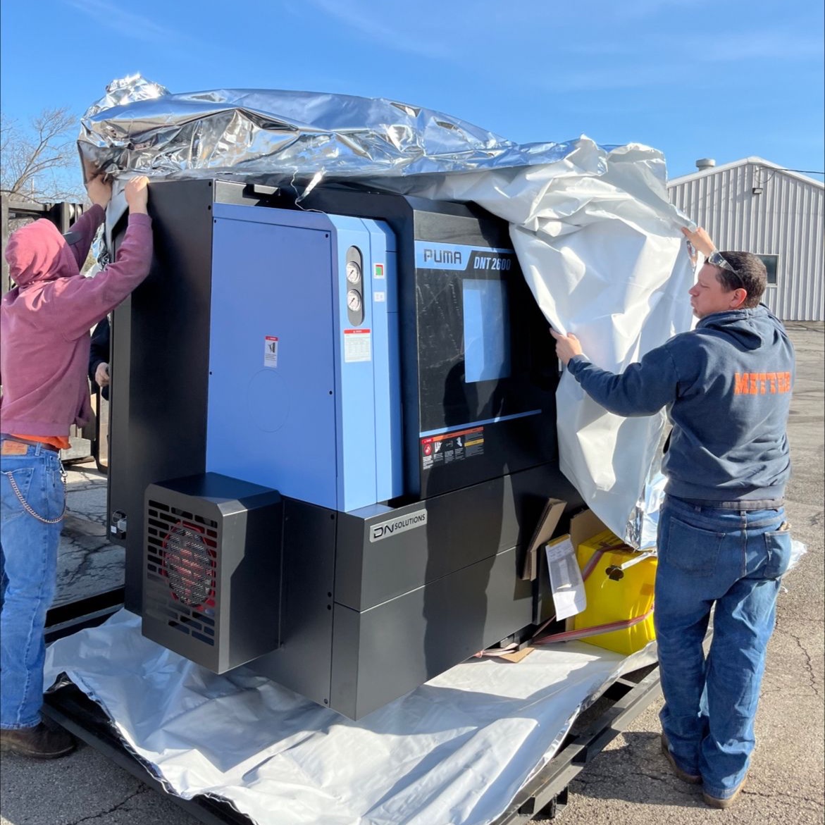 EllisonTech's tweet image. From the deep south to the northern peaks, Ellison Technologies is proud to serve territories across North America! 🌎🚚 Check out what our team has been up to in the last couple weeks! #ellisontech #makemore #machineday #machinedeliveries