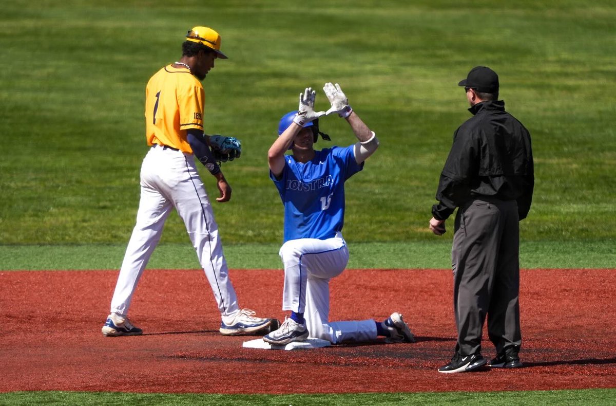 HofstraBaseball tweet picture