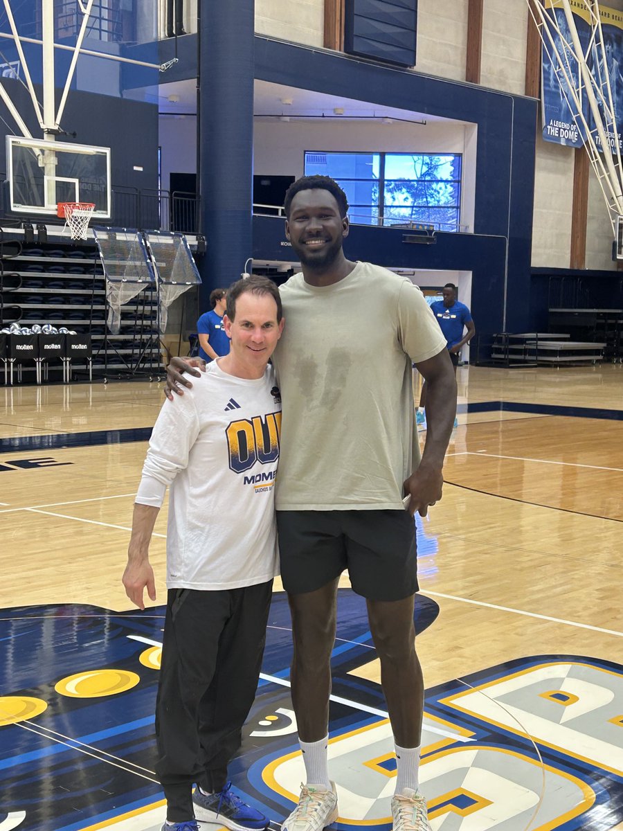 Great to have ⁦@amadou_sow23⁩ four time all conf ⁦@UCSBbasketball⁩ pro in Santa Barbara. #gauchopros