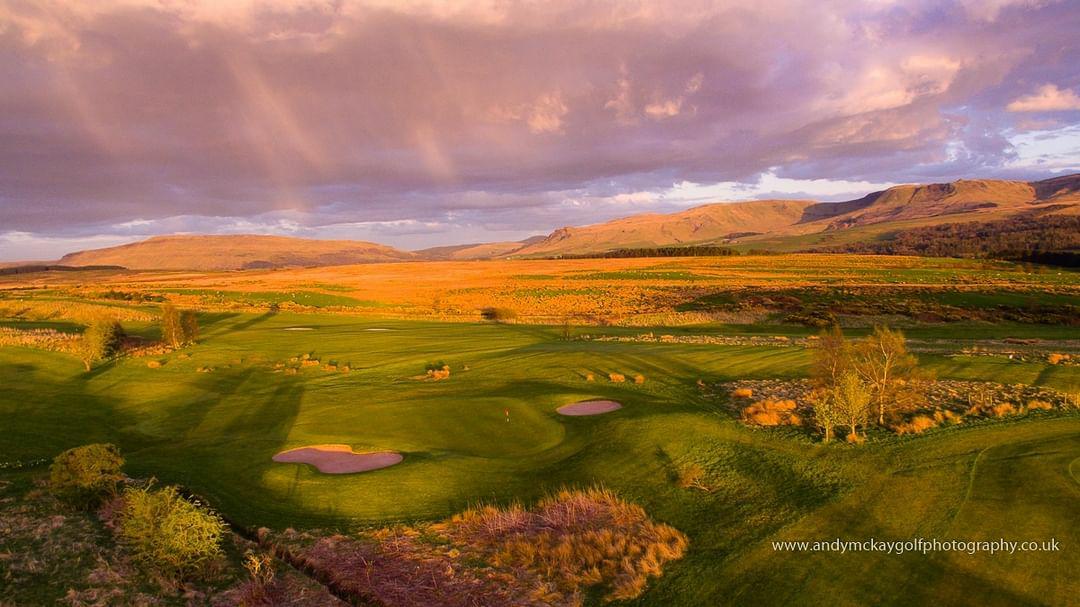 Dramatic Light @BalfronGolf 🏴󠁧󠁢󠁳󠁣󠁴󠁿
.
#golf #golfart #golfcourse #golfcoursephotos #golfcoursephotography #golftravel #golfchat #golfer #golfing #lovegolf