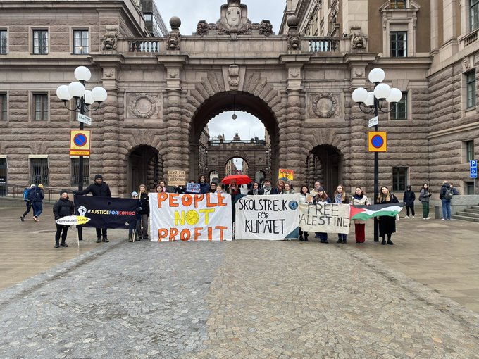 Week 297. #FridaysForFuture #ClimateStrike #ClimateJusticeNow

The politicians are hiding in the Swedish parliament.