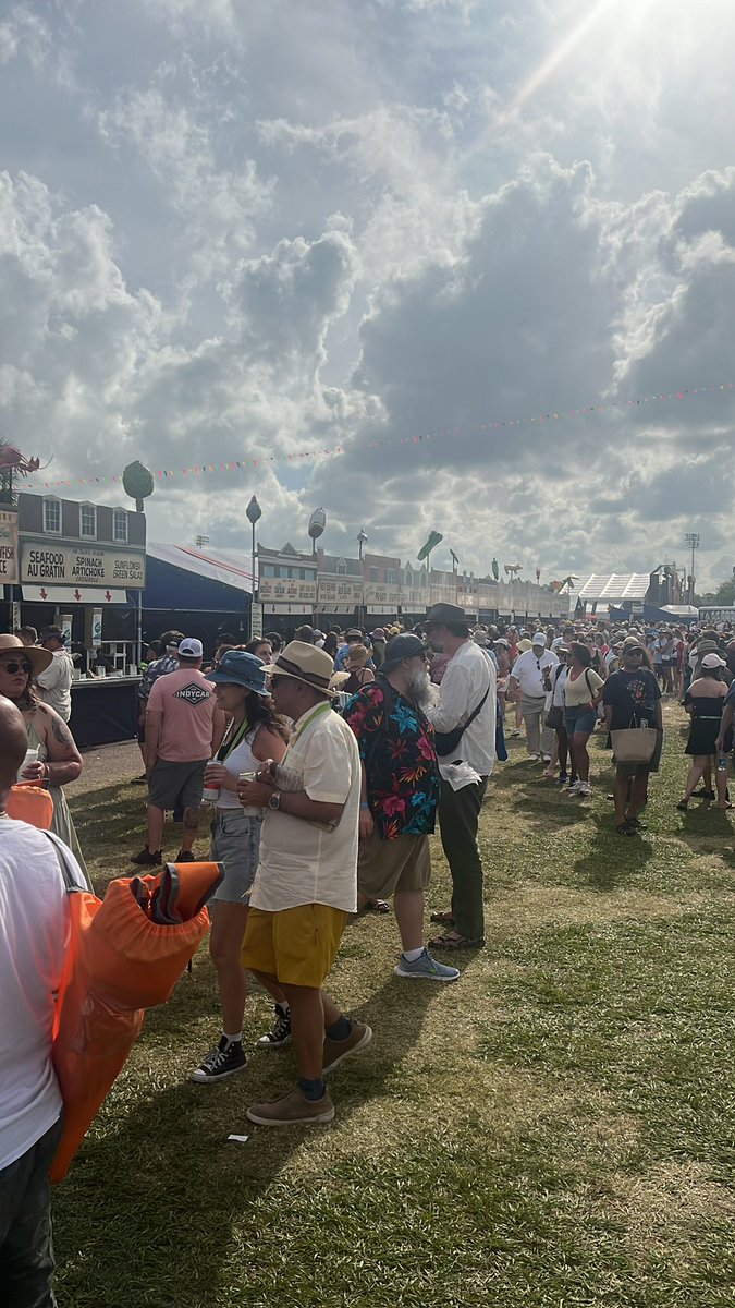 Getting a bite to eat before @JonBatiste hits the Gentilly stage!!!