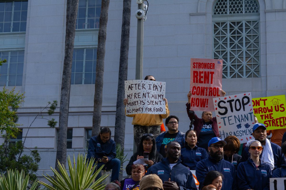 Proud to stand with tenants, advocates, @KeepLAHoused, and my colleagues @nithyavraman and @HugoForCD13 in honor of #RentersDay this morning.