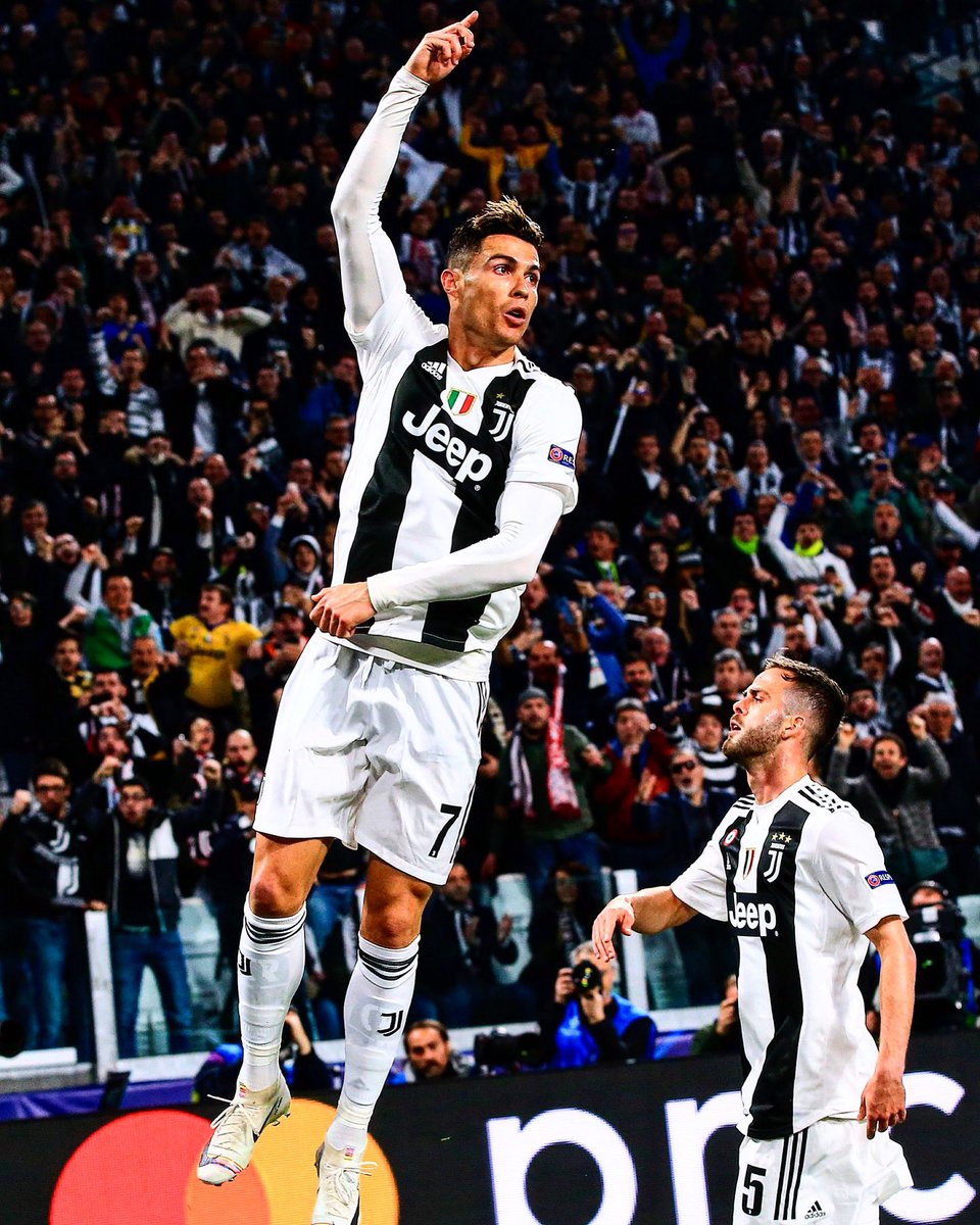 Il y a 5 ans jour pour jour, Cristiano Ronaldo devenait le premier joueur de l'Histoire à passer le cap des 600 buts marqués en club. 🐐