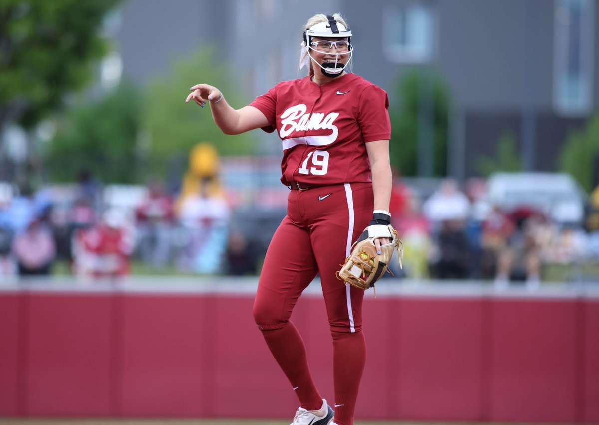 No. 3 @Vol_Softball vs. No. 19 @AlabamaSB A heralded rivalry on the gridiron, the softball edition of this matchup is plenty-excellent in its own right. 🔗 d1sb.co/4b73fxF