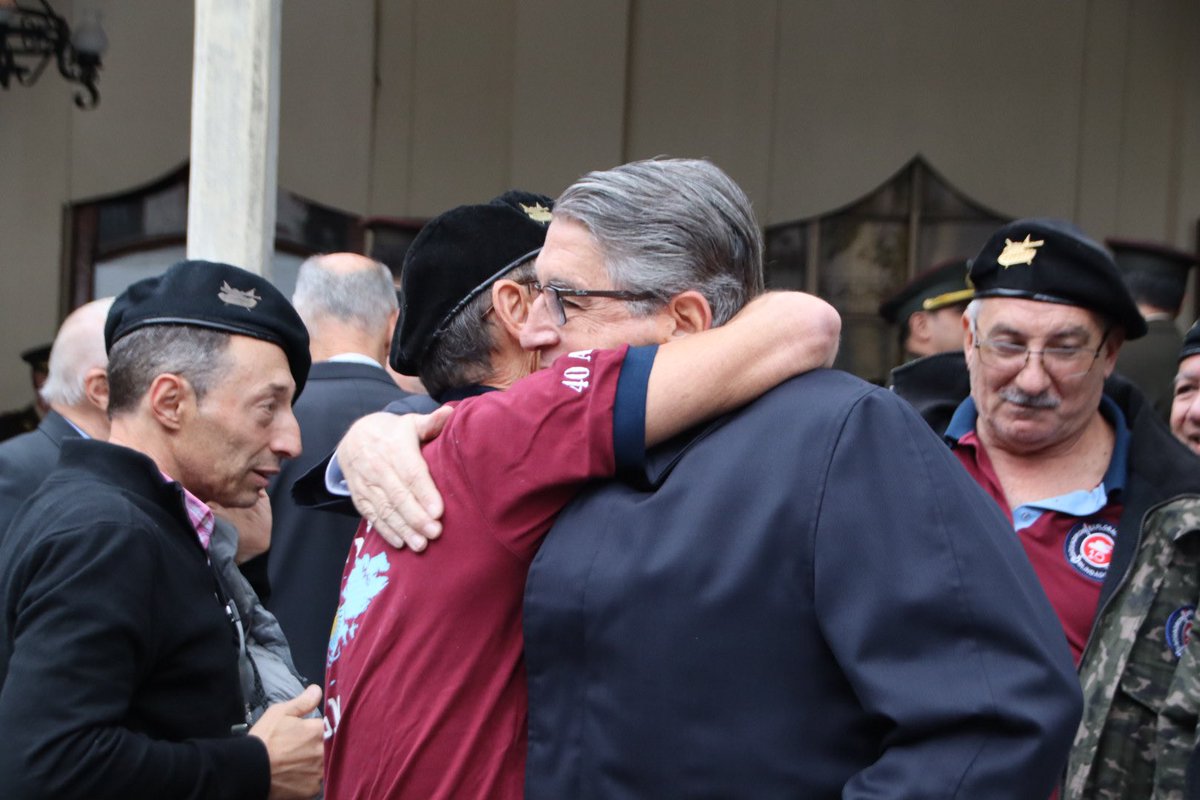 El Regimiento participó de la ceremonia por el dia del Arma de Caballeria en el histórico cuartel de Palermo. 🇦🇷🐴

#Granaderos #Granadero #SomosPatria #HerederosDelLibertador #UnRegimientoConHistoria #SomosHistoriaViva