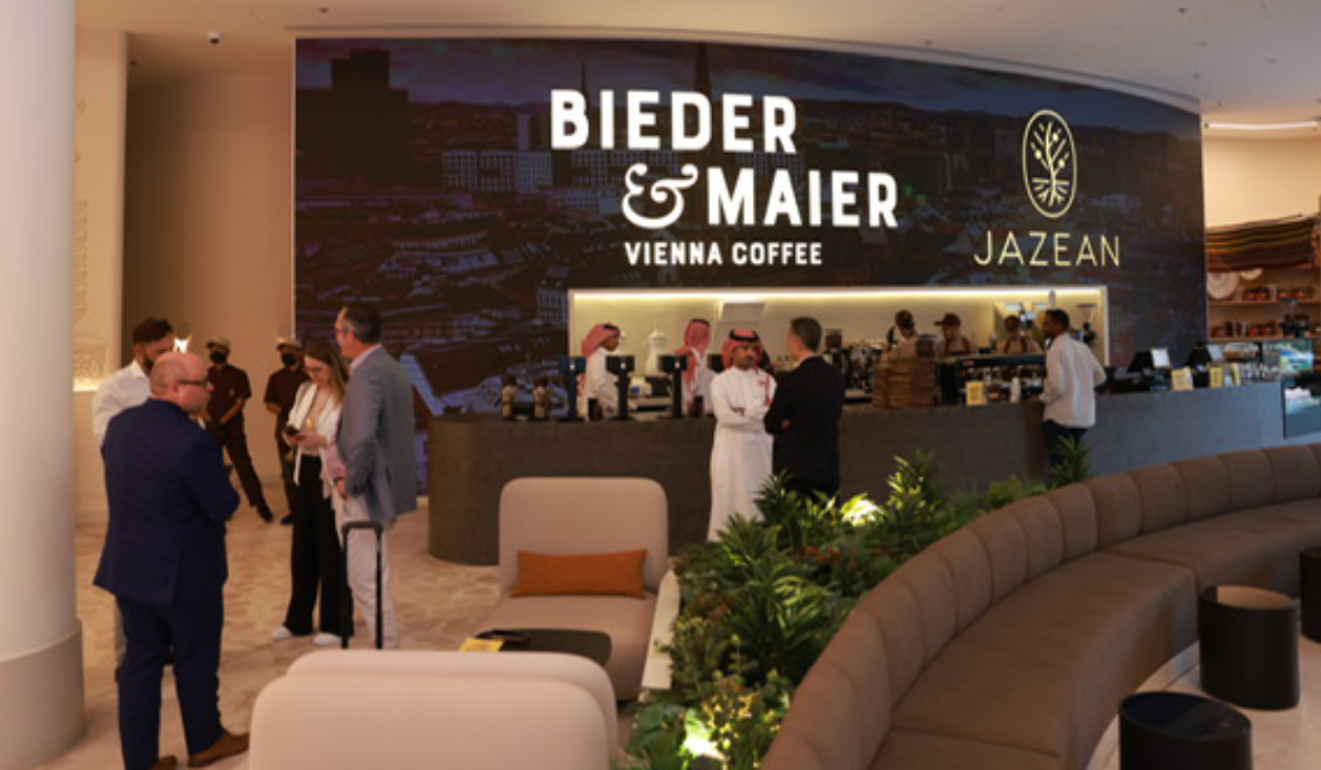 The @SaudiCoffeeCo and #Viennese coffee manufacturer Bieder & Maier recently partnered to launch the world's first ‘Premium Saudi Blend.’ @Jazeancoffee arab.news/5p2rw