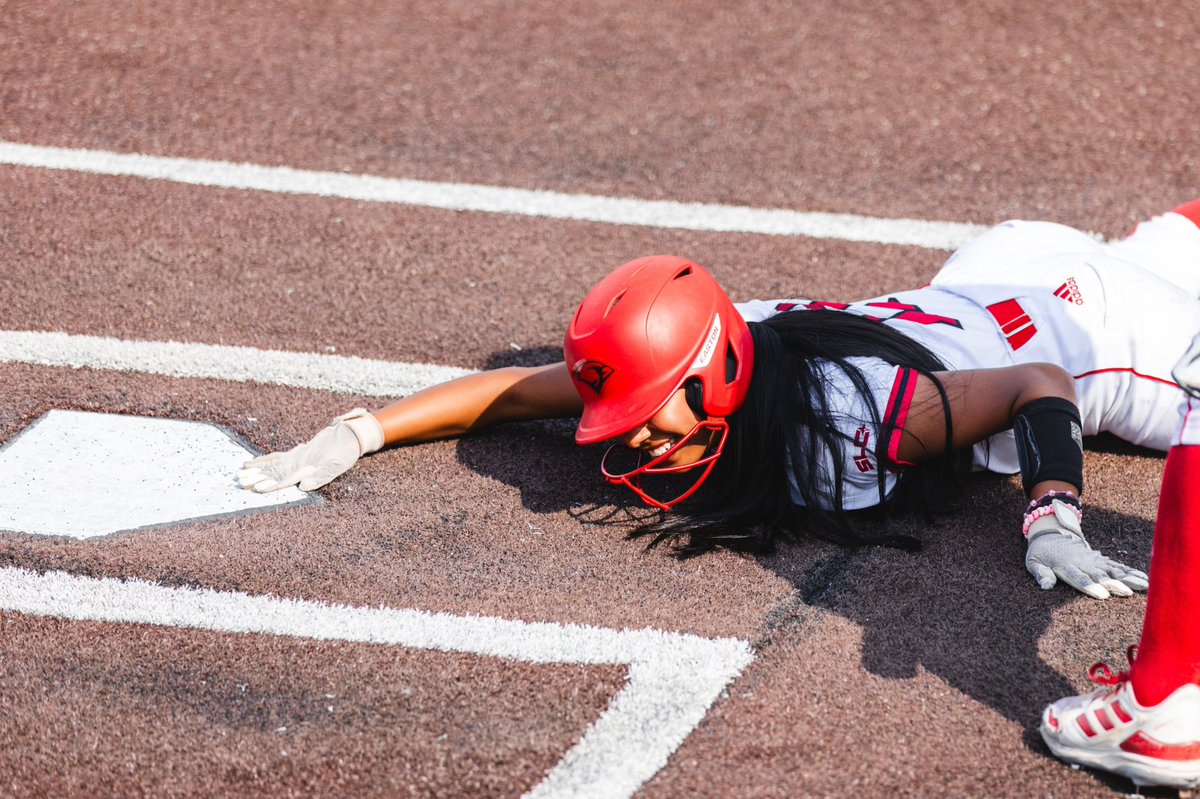 UIWSoftball tweet picture