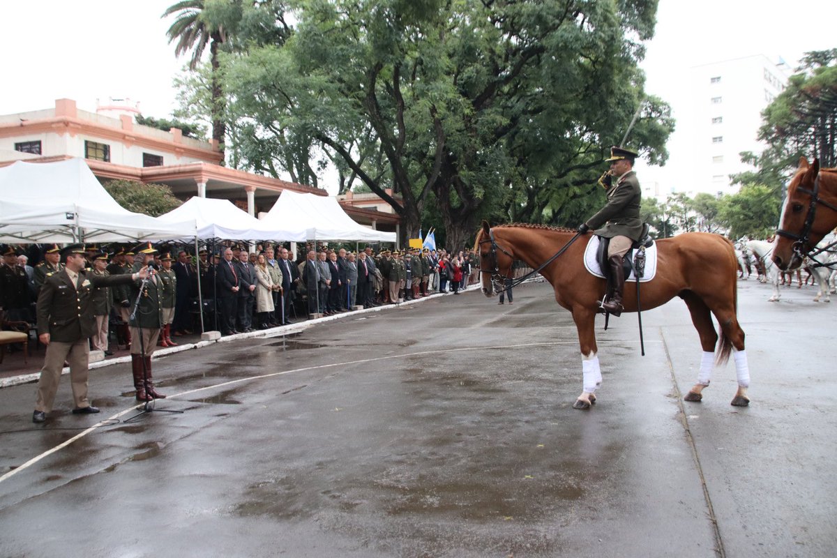 El Regimiento participó de la ceremonia por el dia del Arma de Caballeria en el histórico cuartel de Palermo. 🇦🇷🐴

#Granaderos #Granadero #SomosPatria #HerederosDelLibertador #UnRegimientoConHistoria #SomosHistoriaViva