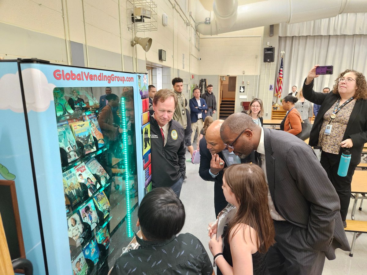 AACPSSupt (@aacpssupt) on Twitter photo A huge thanks to <a href="/GovWesMoore/">Governor Wes Moore</a> for his visit to <a href="/WoodsideElem/">Woodside Elementary</a> today to see our amazing students, teachers, and staff in action. The Governor truly cares about what is going on in our schools. THANK YOU! #AACPSFamily #BelongGrowSucceed A huge thanks to <a href="/GovWesMoore/">Governor Wes Moore</a> for his visit to <a href="/WoodsideElem/">Woodside Elementary</a> today to see our amazing students, teachers, and staff in action. The Governor truly cares about what is going on in our schools. THANK YOU! #AACPSFamily #BelongGrowSucceed