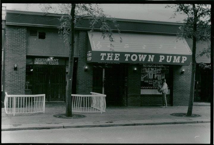 Remember The Town Pump? With Pearl Jam coming to Rogers Arena in just 10 days, we can't help but reminisce on the time they played this small, Water.St venue back in 1991 to a packed room. Do you have any memories there? Photo shared by Trevor Wilson, 1986