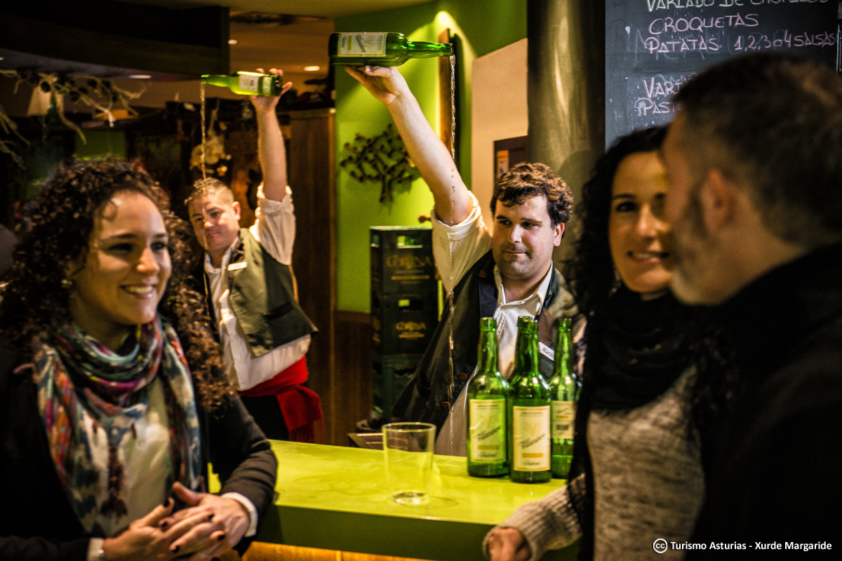 TurismoAsturias's tweet photo. ¿Alguien por aquí disfrutando de un culín de sidra? https://t.co/iVudWYKiC8