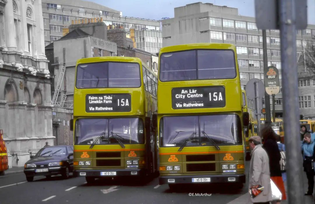 Ringsend's RA202 /201 at the then 15's terminus on the College wall. 1995.