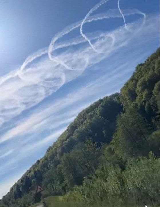 Remember, according to fact checkers, these are contrails, and unfortunately, X does not allow discussion about the topic of chemtrails. Do you like the patterns these 'contrails' posted in the sky? Can you post a picture of your sky?