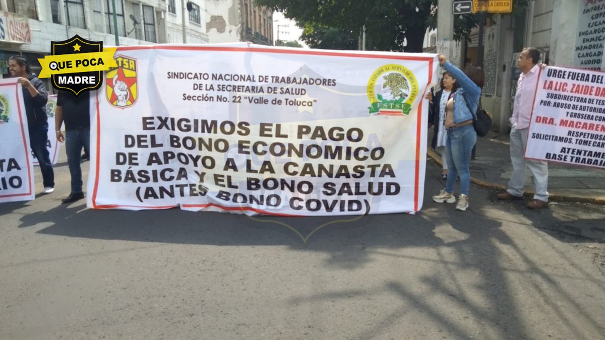 QuePocaMadre_Mx's tweet image. ❗ #ÚLTIMAHORA ❗
‼️⚠ #Alerta COLAPSA EL SISTEMA DE SALUD DEL @Edomex 👩‍⚕️😡🚨

‼️NO HAY MEDICINAS NI INSUMOS MÉDICOS‼️

👉 Trabajadores del sector #salud del #Edomex mantienen #bloqueos en las principales avenidas de la entidad y en municipios como #Toluca, #Metepec, #Ecatepec,…