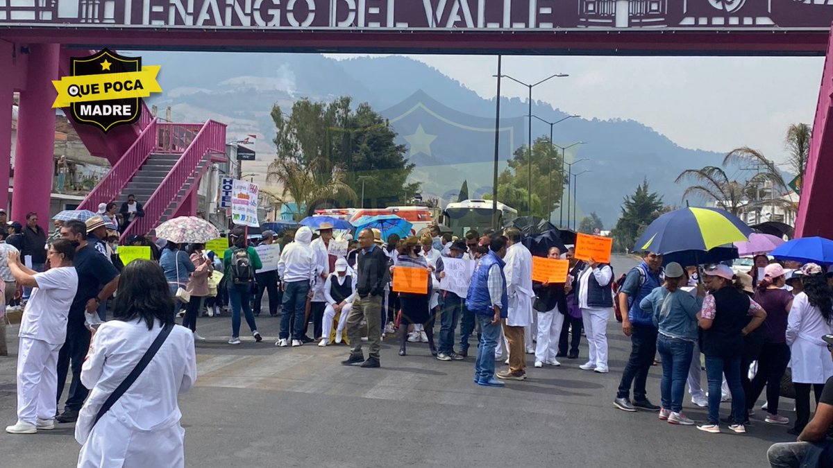 QuePocaMadre_Mx's tweet image. ❗ #ÚLTIMAHORA ❗
‼️⚠ #Alerta COLAPSA EL SISTEMA DE SALUD DEL @Edomex 👩‍⚕️😡🚨

‼️NO HAY MEDICINAS NI INSUMOS MÉDICOS‼️

👉 Trabajadores del sector #salud del #Edomex mantienen #bloqueos en las principales avenidas de la entidad y en municipios como #Toluca, #Metepec, #Ecatepec,…