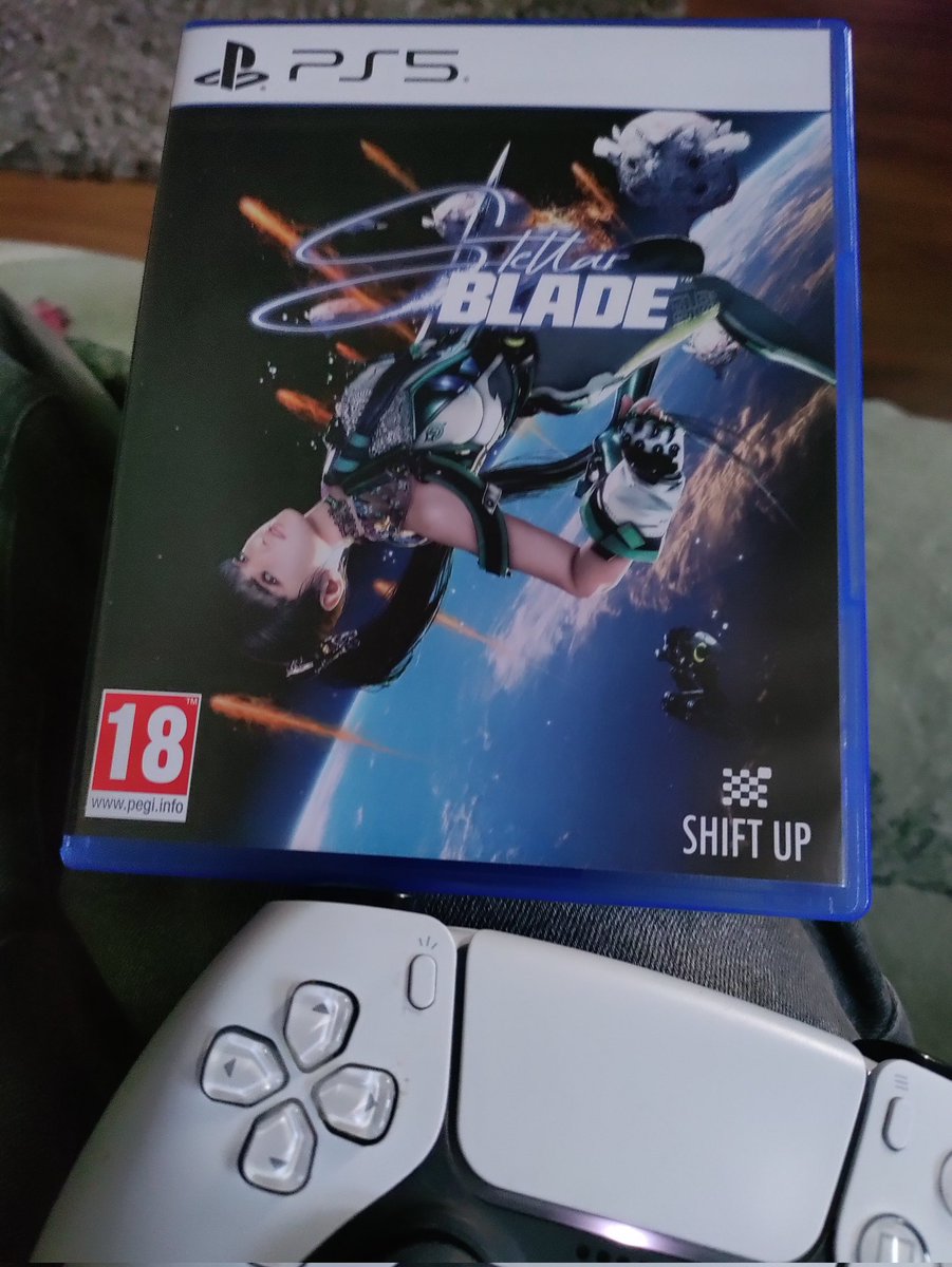 Been looking forward to this for while. Let's go! #StellarBlade