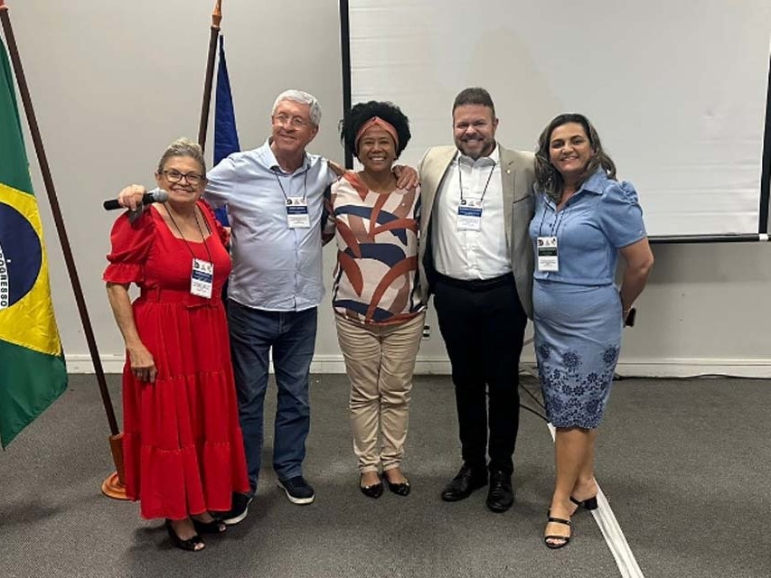 correiopopular_'s tweet image. Silvia Cristina participa de encontro das Apaes
correiopopular.news/vernot.php?id=…
#silviacristina #politica #apae #madrinha #rondonia