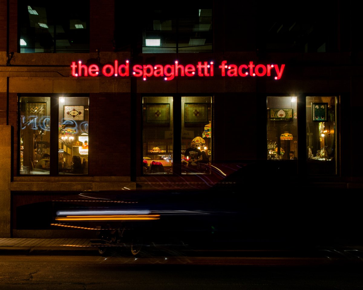 We worked with the Old Spaghetti Factory on their exterior fascia sign for their downtown Edmonton location back in 2016. 

#OldSpaghettiFactory #OSF #yeg #yegEats #RedSigns #CardinalRed #ChannelLetters #LEDlit #QualitySigns #RacewayMounted #CustomFabricated #CityImageSigns