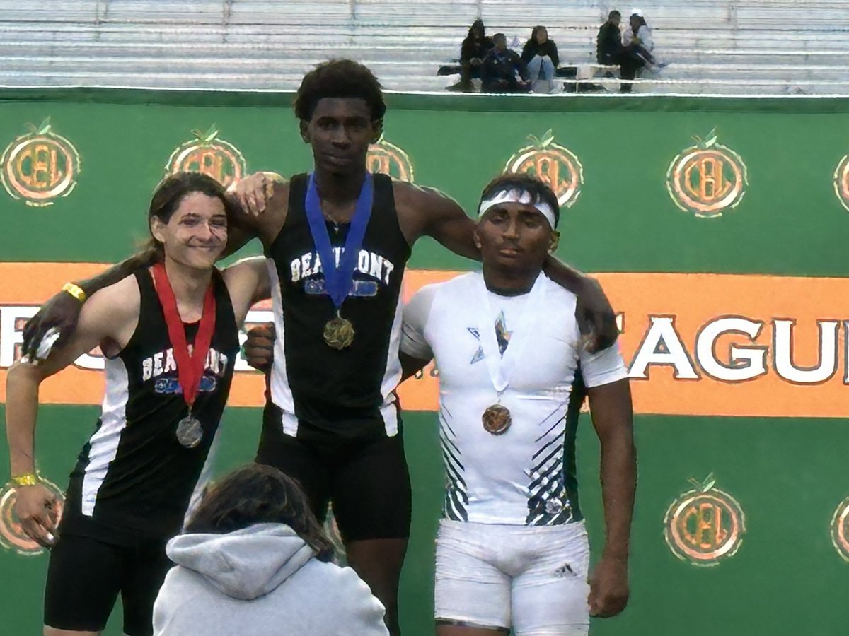 JeredRennick's tweet photo. I placed top 3 in CBL finals for the 300m hurdles!! I ran a time of 40.6. CIF up next 💯 @Coachrogers76 @Cajon_Football @ArmondSr https://t.co/1oIbwrNkUG