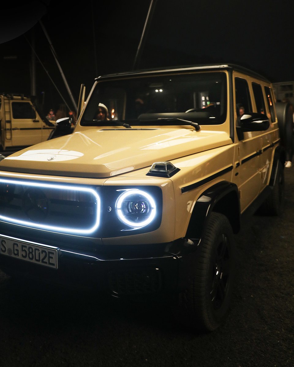 ☑️ Exclusive Remote Location
☑️ A-List Celebrities
☑️ Iconic Vehicle Reveal

The Electric G-Class World Premiere was next level.
--
#MercedesBenz #ElectricGClass #WorldPremiere #G580 #GClass
(photos: @mercedesbenzusa)