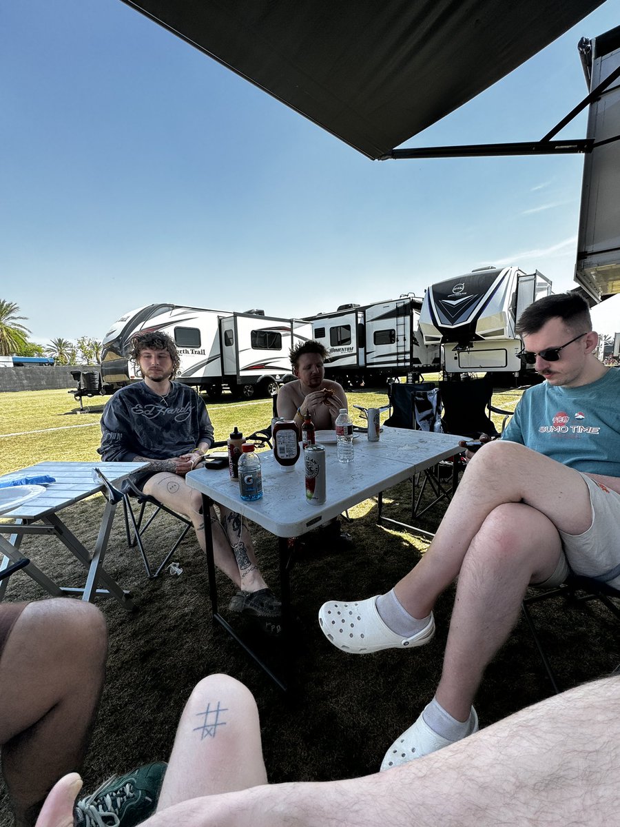 Breakfast time in RV camping 🖤