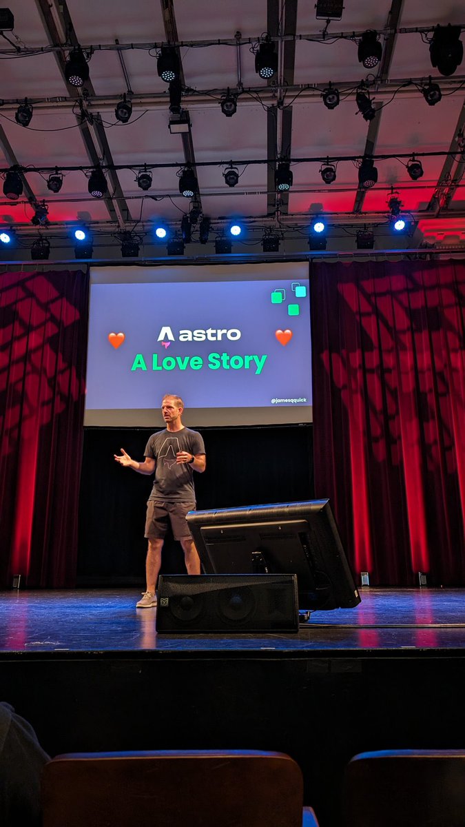 Several people asked me if I work for @astrodotbuild …nope, I just love it! Greatful for the opportunity to share my excitement at @frontendconf 💪